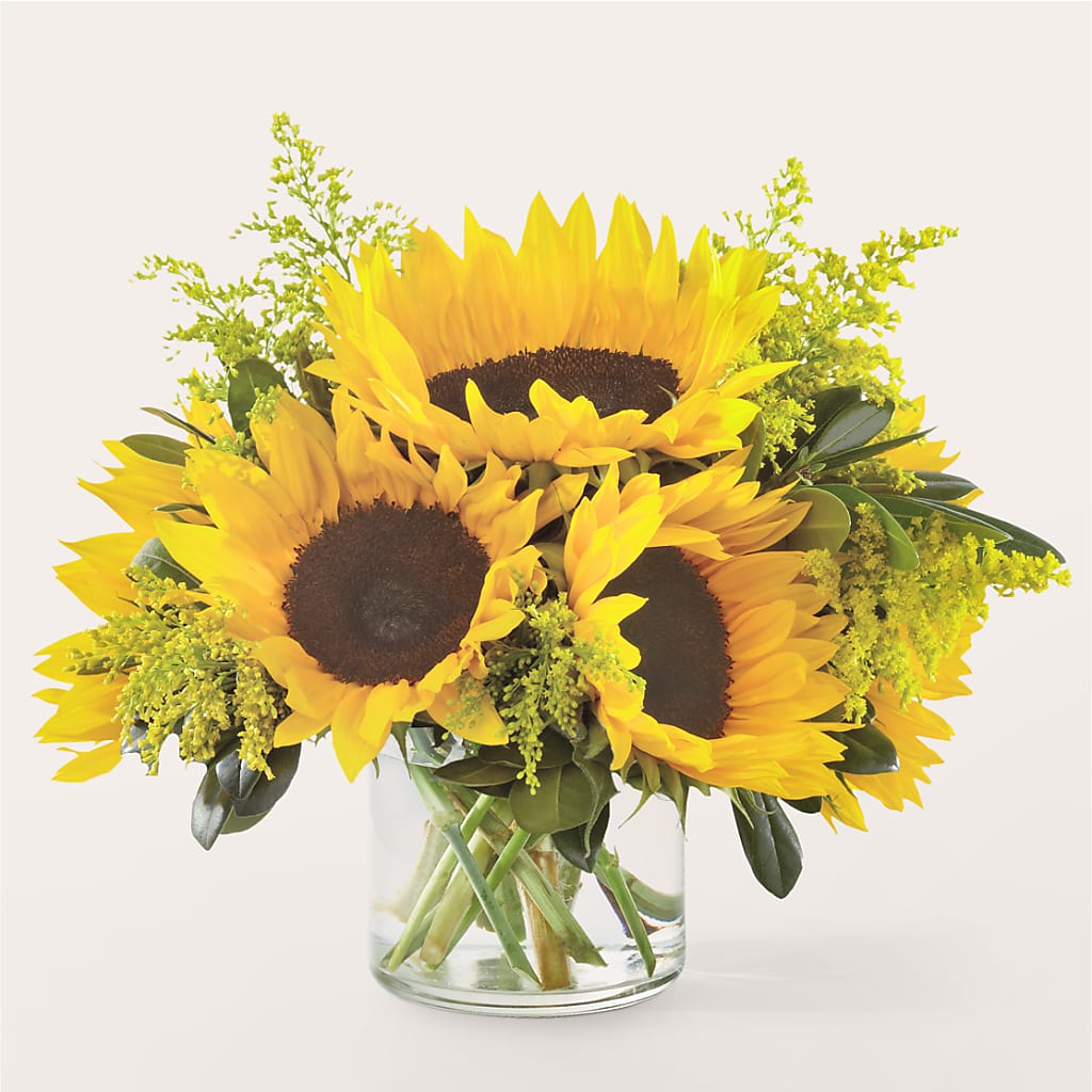 Beaming Sunflower Bouquet – Wolf Luna Bloom Llc, Plant City FL
