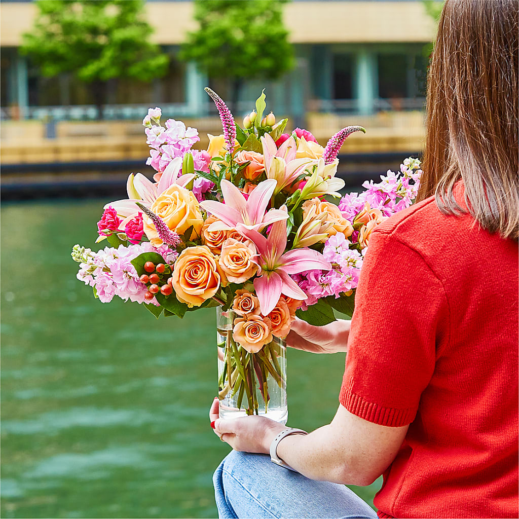 Bisous Bouquet –  Wolf Luna Bloom Llc, Plant City FL